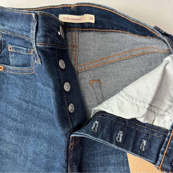 Levi’s Wedgie Straight Jeans Size 24 Women - Picture 6 of 14